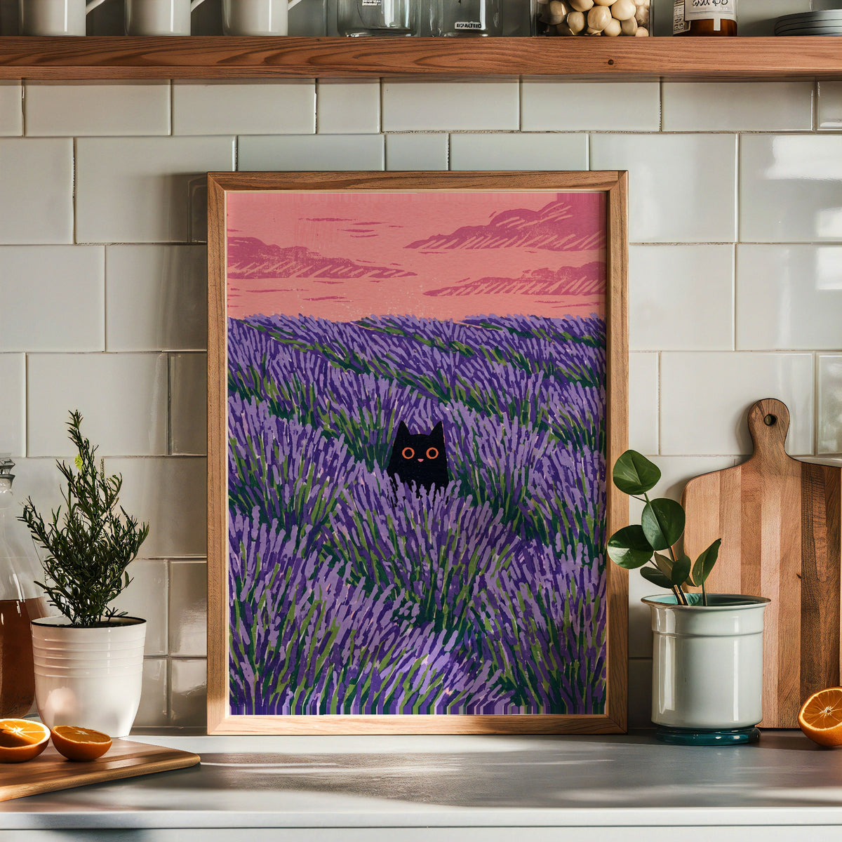 Hidden Cat Lavender Poster – i rum 1