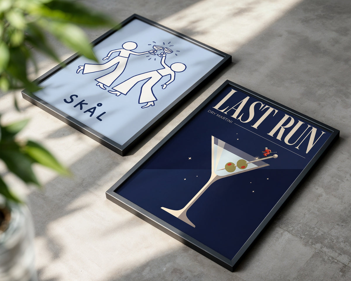 Midnight Olive Run Poster – två posters i rum 2