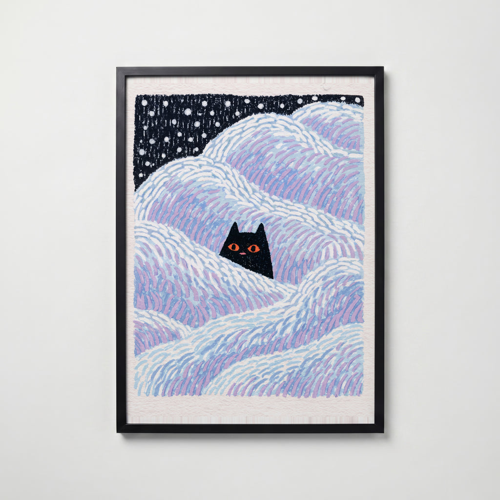 Hidden Cat Snowdrift Poster – svart ram