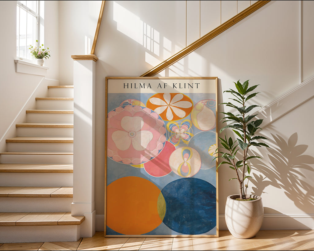 Väggmockup med Hilma af Klint Circles of – köp enkelt hos Bozetto affisch i hög kvalitet