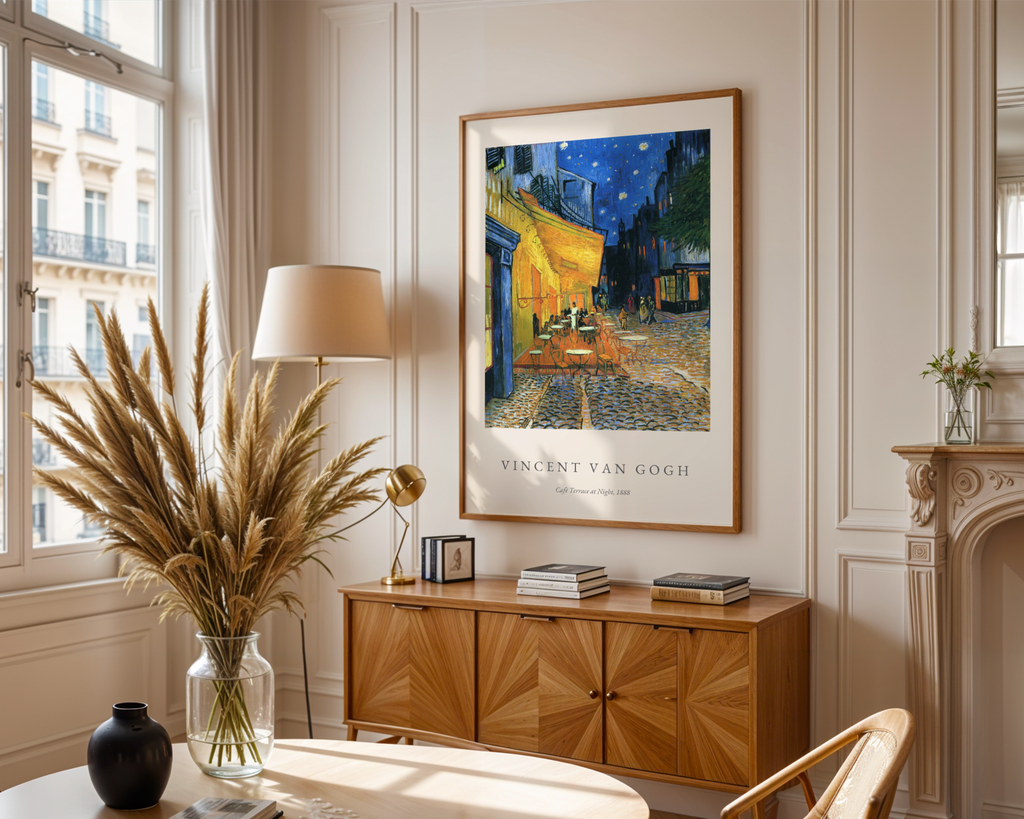 Mockup av Van Gogh Cafe Terrace At affisch på vägg – köp enkelt hos Bozetto i hög kvalitet