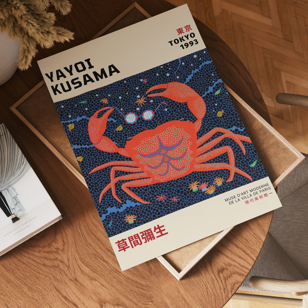 Yayoi Kusama Cosmic Crab – affisch med stilfullt motiv från Bozetto i hög kvalitet