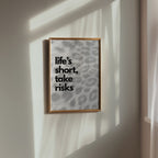 Life's Short Poster – i rum 5