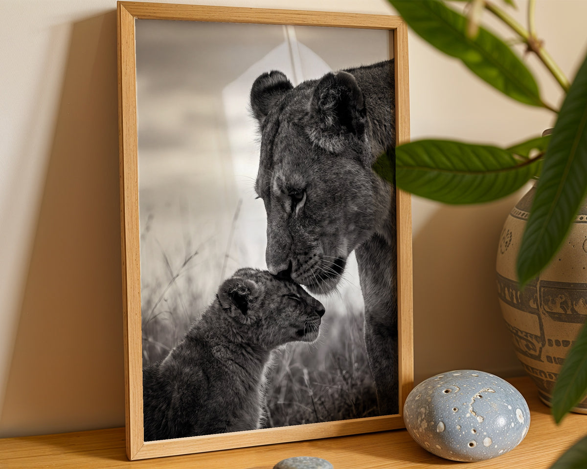 Lioness and Cub Poster – i rum 1