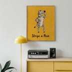 Stripe a Pose Poster – i rum 4