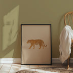 Tiger Stroll Poster – i rum 2