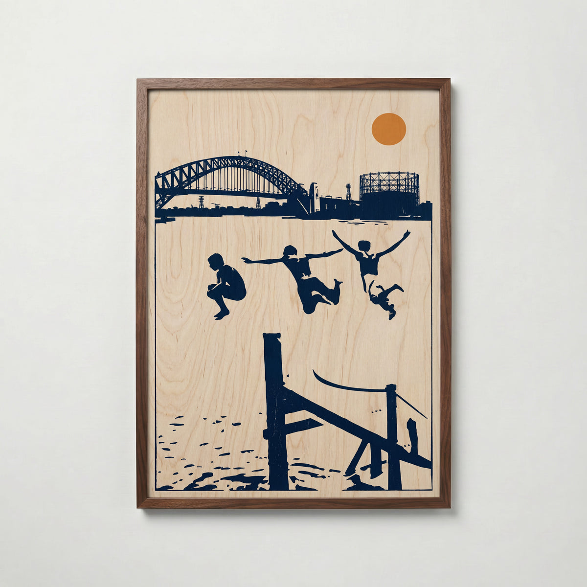 Harbour Leap Poster – hamnmotiv i valnötsram, fri frakt över 499 kr