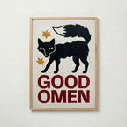 Good Omen Fox – naivistisk svart räv med senapsgula blad i ekram (OAK), tryckt i Sverige hos Bozetto