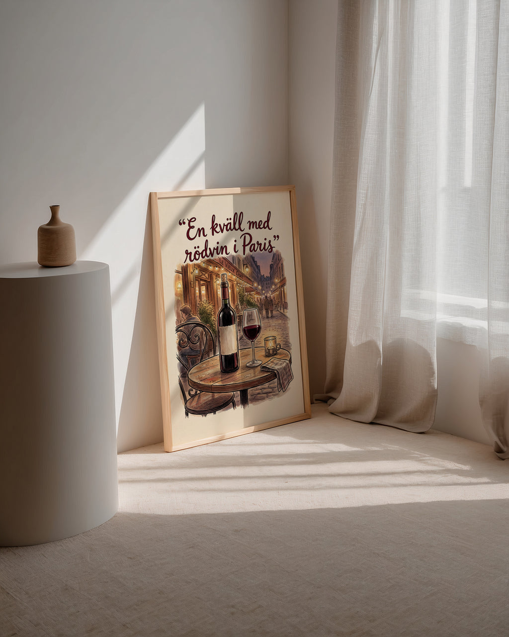 Red Wine in Paris Poster i inramad rumsmiljö, tryckt i Sverige av Bozetto